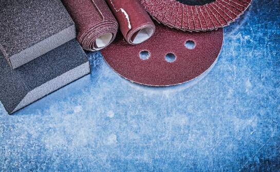 Wybór odpowiedniego ściernego płótna pod kątem szorstkości – co musisz wiedzieć?