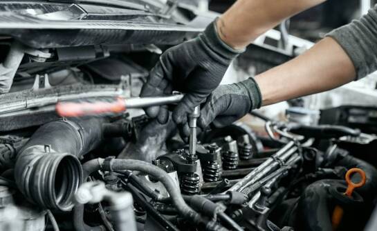 Jakie są kluczowe korzyści z profesjonalnej naprawy silników Mercedesa?