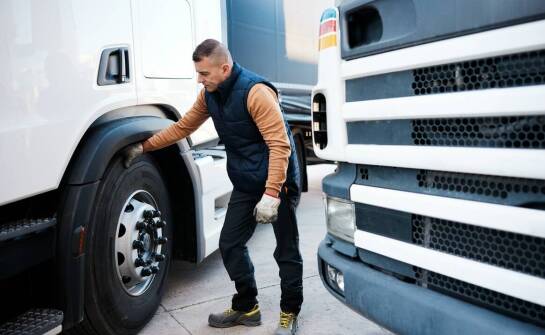 Dlaczego warto wybrać serwis TIR w Rybniku dla swojej ciężarówki?