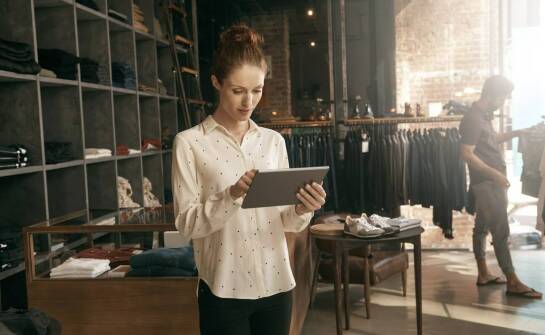 Jak planowanie zakupów z używaną odzieżą cream wpływa na rentowność sklepu?