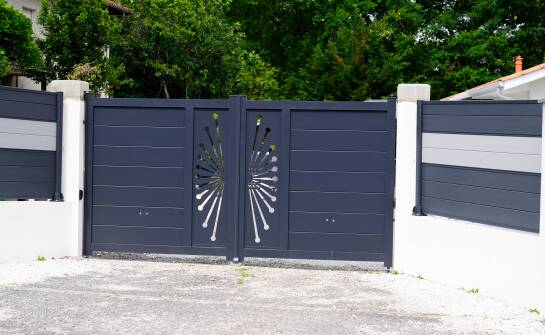 Wybór bram – na co zwrócić uwagę przy zakupie?