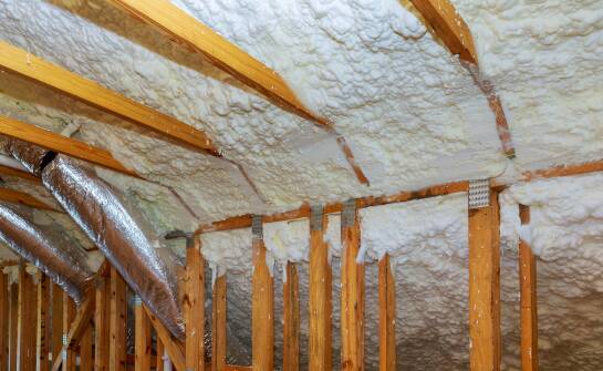 Najczęstsze błędy przy ocieplaniu poddaszy pianką poliuretanową.