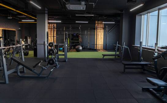 Jakie korzyści przynoszą treningi na magnetycznych wiosłach?