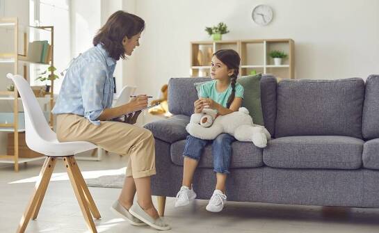 Metody pracy dziecięcego psychologa w radzeniu sobie z lękami u dzieci