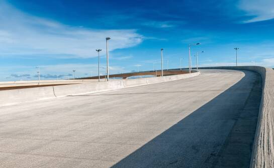 Jakie surowce wpływają na jakość betonowej mieszanki?