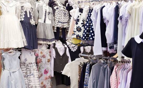 Outlet Desigual: jak znaleźć idealne ubrania dla dzieci?