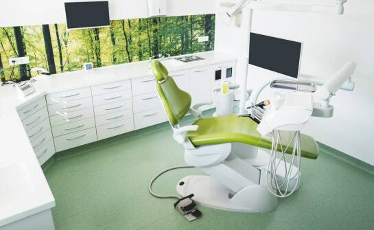 Unit dentystyczny – jak dostosować go do potrzeb specjalistycznych zabiegów?