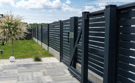 Nowoczesne ogrodzenia a zarządzanie przestrzenią w ogrodzie