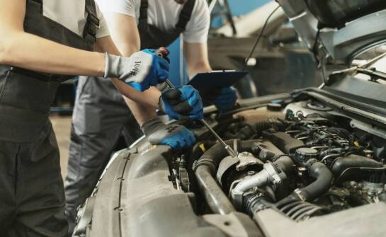 Jakie innowacje stosują mechanicy w mechanicznych naprawach pojazdów?