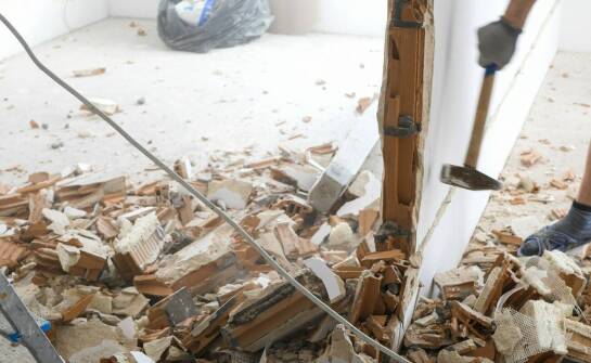 Wyburzenia ścian a funkcjonalność przestrzeni – rola remontowych usług