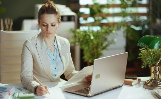 Radca prawny a doradztwo w zakresie ZUS dla przedsiębiorstw