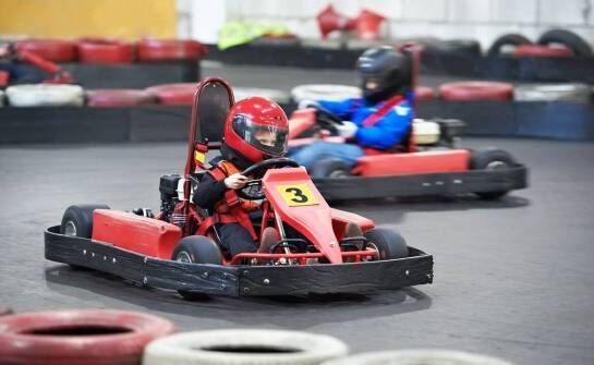 Co oferuje tor kartingowy dla miłośników rywalizacji?