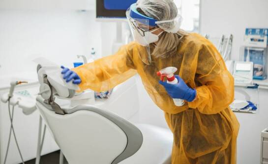 Wpływ produktów do dezynfekcji na standardy higieny w gabinetach stomatologicznych