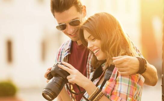 Sesje zdjęciowe dla par: Jak kształtują się ceny tych usług?