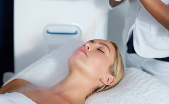 Czy laserowe usuwanie włókniaków jest bolesne? Fakty i mity.