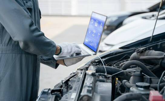 Najnowsze metody komputerowej diagnostyki w serwisach motoryzacyjnych
