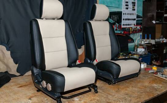 Jak techniczne hokery wspierają efektywność pracy w różnych sektorach?