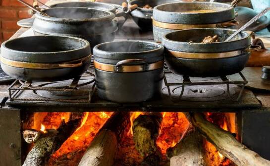 Tradycyjne techniki gotowania w nepalskiej kuchni: ich znaczenie i wpływ