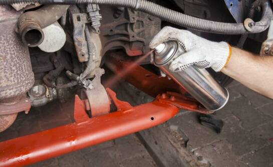 Jak antykorozyjne zabezpieczenia wpływają na koszty utrzymania auta?