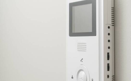 Nowoczesne wideodomofony jako element Smart Home – co warto wiedzieć?