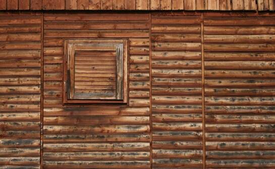 Zabezpieczenia przed wilgocią i UV dla domów typu nowoczesnej stodoły