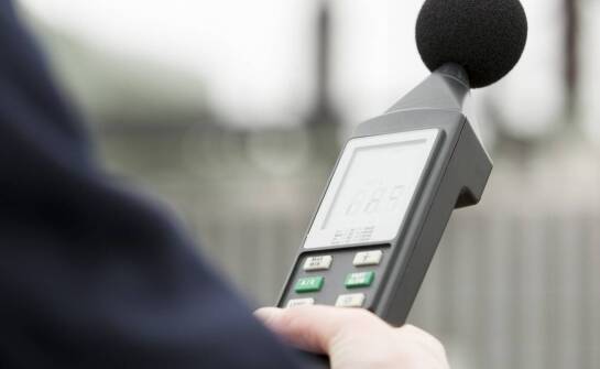 Znaczenie dźwięku kalibratorów w precyzyjnych pomiarach akustycznych