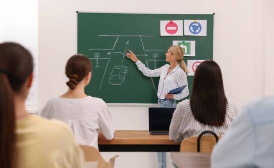 Jakie są najczęstsze pytania kursantów przed rozpoczęciem kursu w OSK w Świdniku?