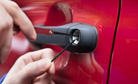 Blokada biegów jako element kompleksowej ochrony dla pojazdu