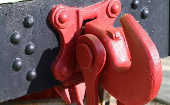 Funkcjonalność haków w systemach transportu kolejowego