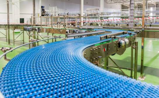 Jak integracja mechanicznych śluz z innymi systemami przeładunkowymi zwiększa efektywność?