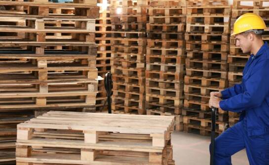 Rola naprawy palet w przedłużeniu ich żywotności i oszczędności kosztów