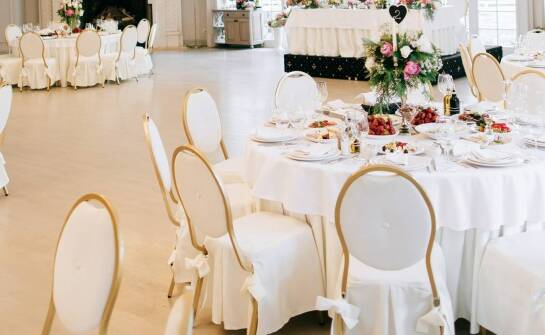 Jak zaplanować chrzciny w hotelu we Wrocławiu? Praktyczny przewodnik