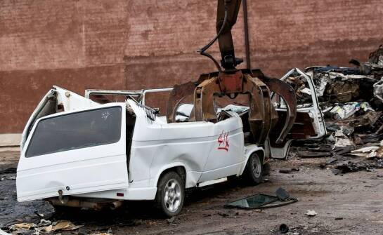 Wypłata gotówki od ręki za złomowane pojazdy – jak to działa?