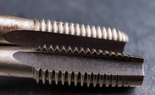 Skup narzędzi stalowych – dlaczego warto się tym zainteresować?