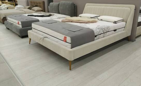 Tapicerowane łóżka w Olsztynie: jak wybrać model dostosowany do Twoich potrzeb?