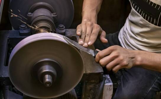 Profesjonalne ostrzenie tarczowych frezów do drewna: co warto wiedzieć?