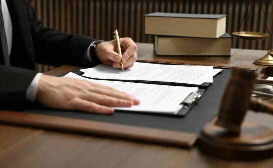 Jak prawnik wspiera w przygotowaniu dokumentów do windykacji?