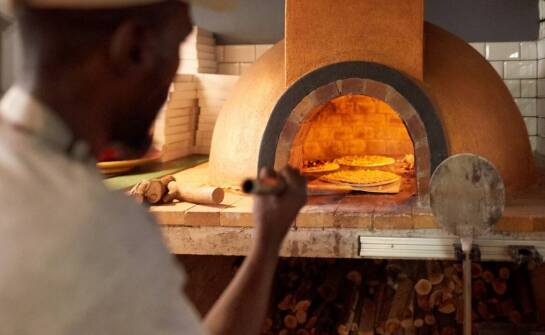 Elektryczny piec do pizzy a zadowolenie klientów – co warto wiedzieć?
