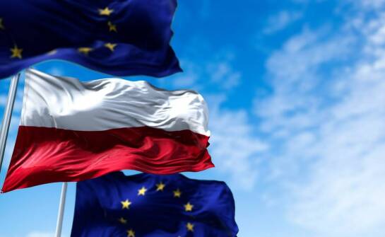 Jak intensywne kolory flagi wpływają na percepcję marki?