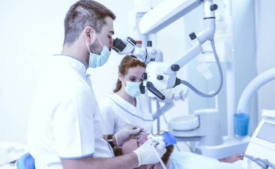 Skuteczność leczenia kanałowego: jak nowoczesne metody zwiększają szanse na powodzenie