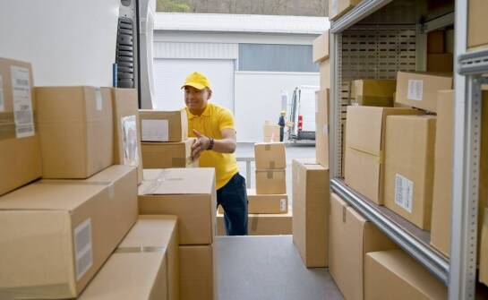 Rola współpracy z kurierskimi operatorami w efektywnej obsłudze przesyłek