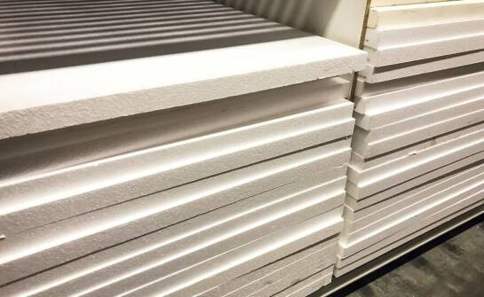 Jakie normy spełniają płyty XPS i dlaczego to jest ważne?