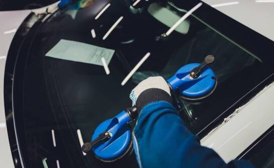 Szyby samochodowe we Wrocławiu: co warto wiedzieć o dostępnych usługach?