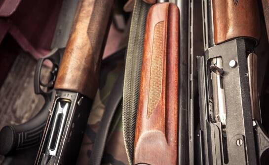 Jakie karabiny i pistolety oferuje myśliwski sklep?