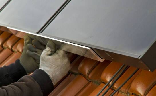 Rola instruktażowych wideo w montażu blachodachówek Tilcor