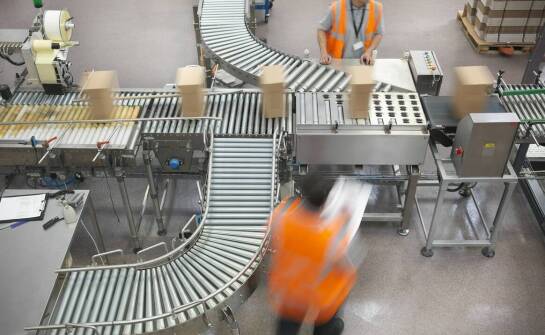 Rola załadowarek do skrzyń w optymalizacji procesów pakowania