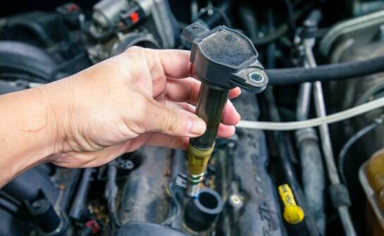 Wymiana czujnika oleju ciśnienia – kiedy jest niezbędna?