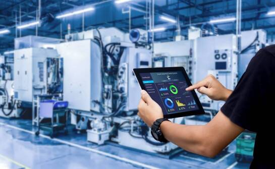 Projekty przemysłowych hal a integracja systemów zarządzania budynkiem