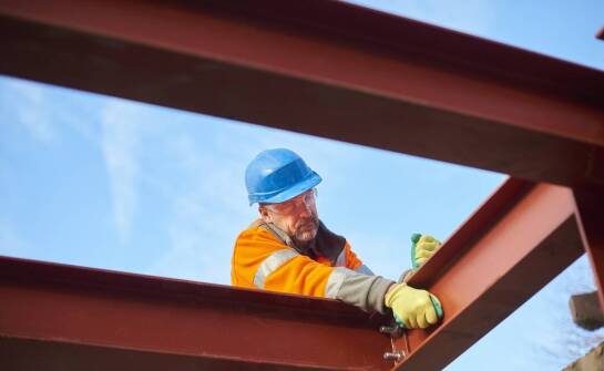 Rola jakości materiałów w projektach realizowanych przez generalnego wykonawcę hal.