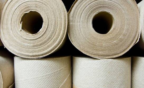 Jak produkcja papierowych ręczników wpływa na jakość produktu?